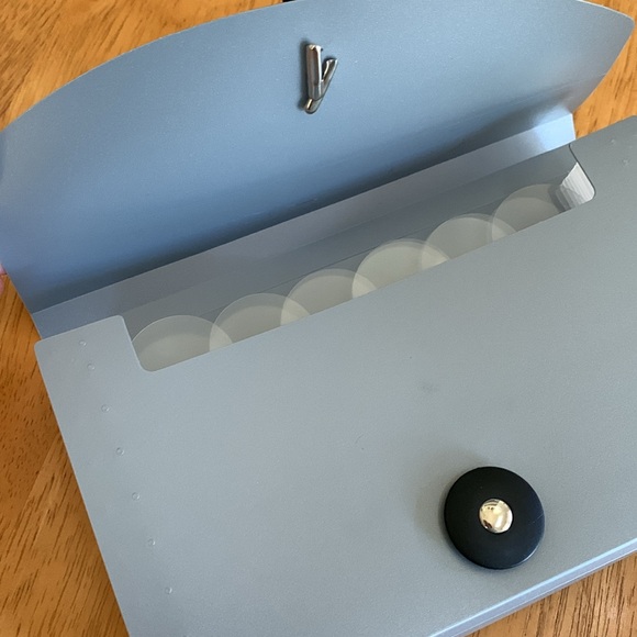 🛑🎁NWT Two Expandable File Folders 13 Pocket Coupon Notecards Organize BTS - Picture 9 of 11